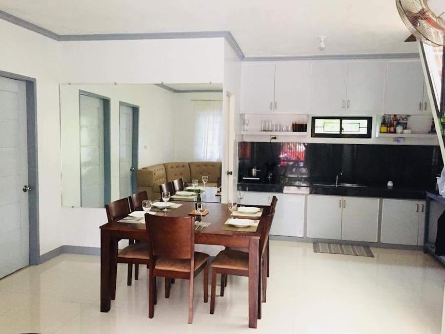 A Unique And Cozy Wholehouse In Babak Samal Islandヴィラ エクステリア 写真